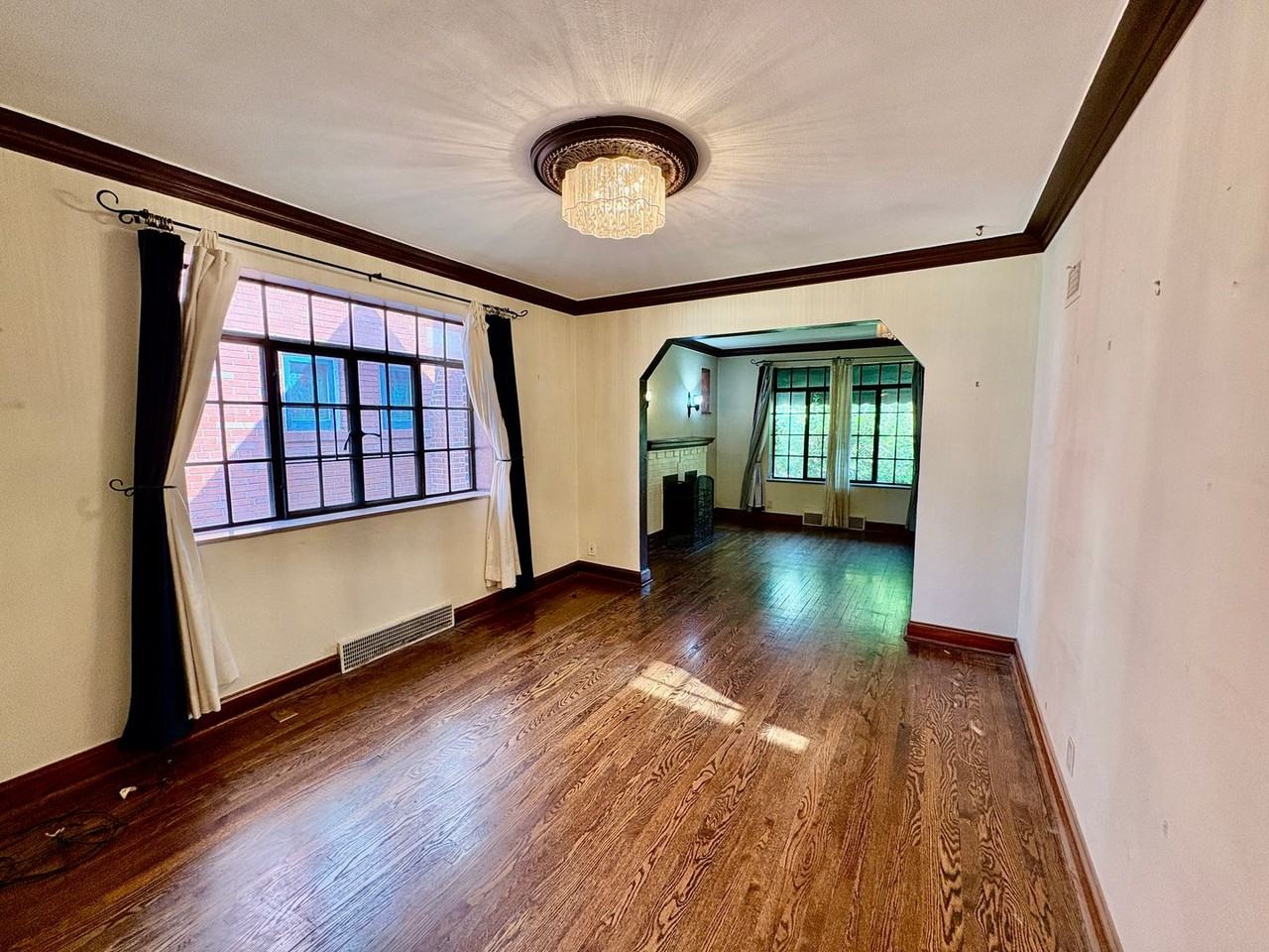 6040 Marquette Ave - Photo 4 of 19