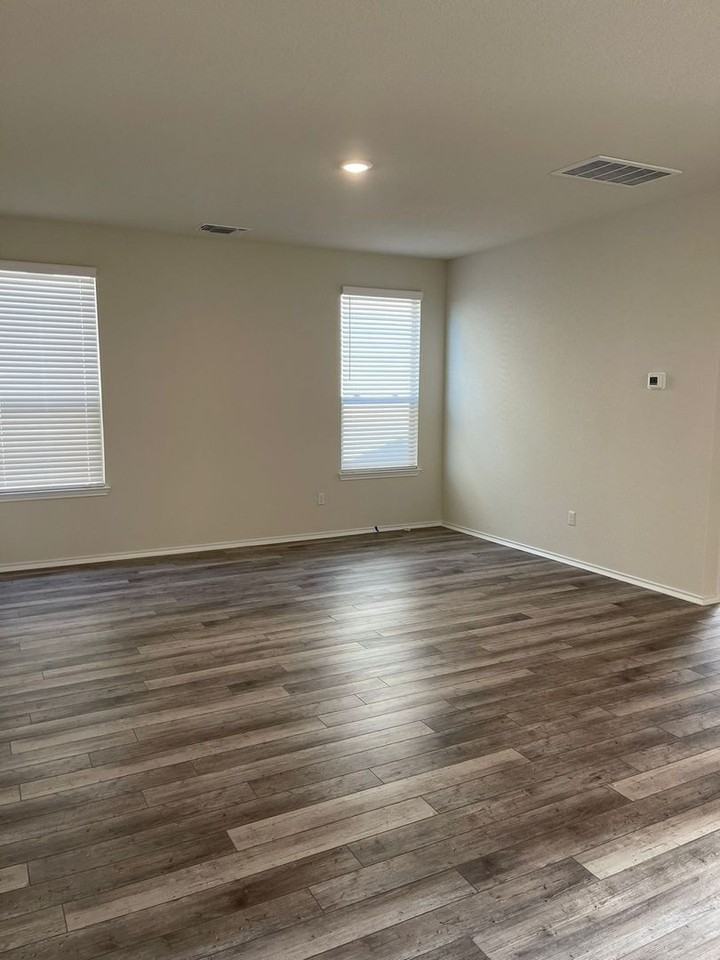 161 Prairie Falcon Way - Photo 2 of 27