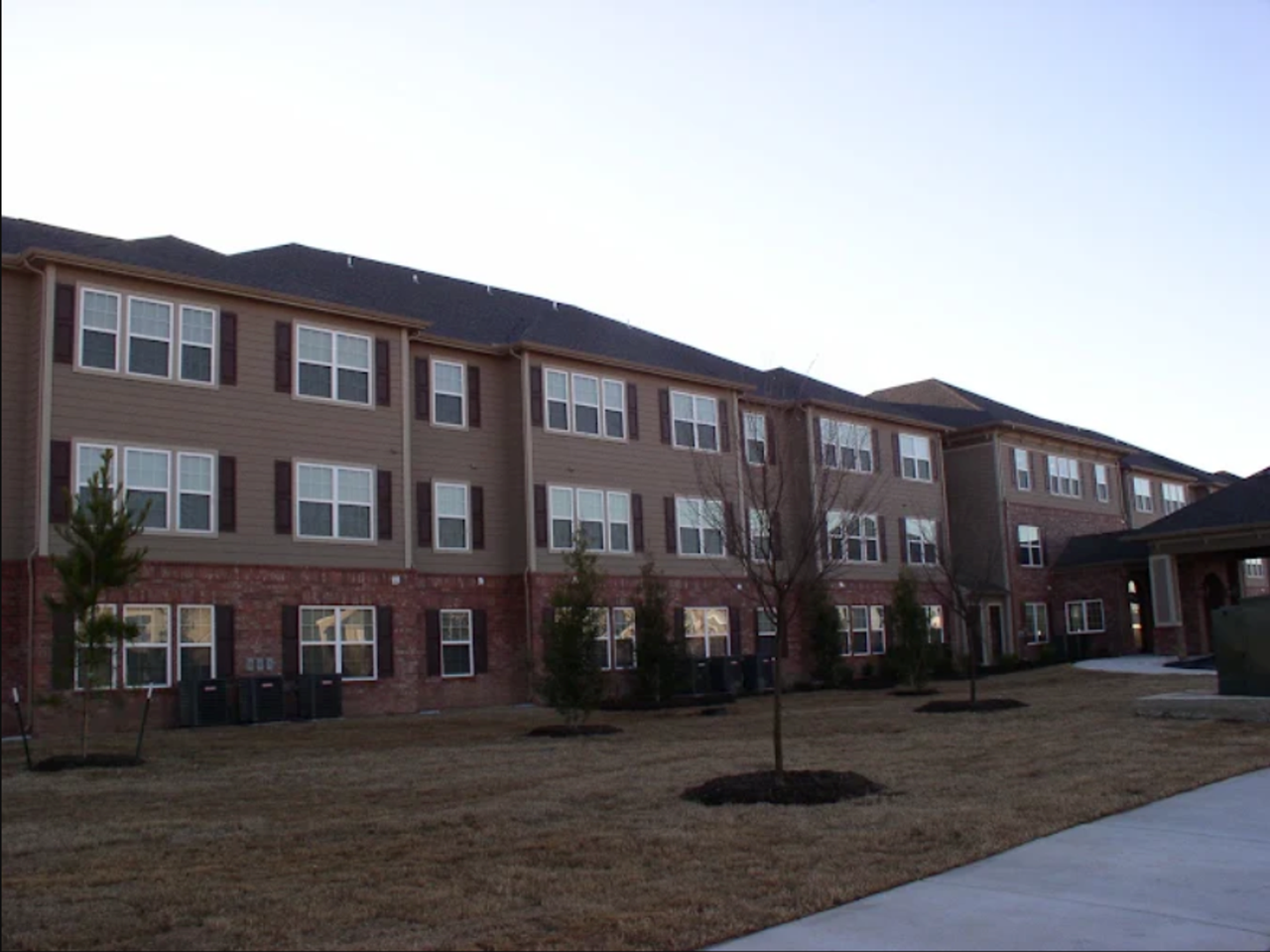 Marketplace Apartments - Photo 4 of 12