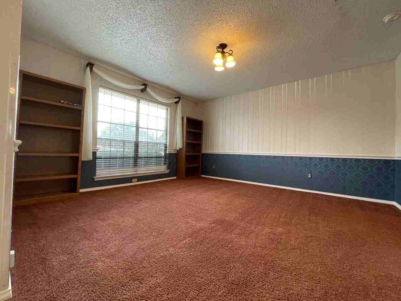 1928 Big Bend Dr - Photo 3 of 31