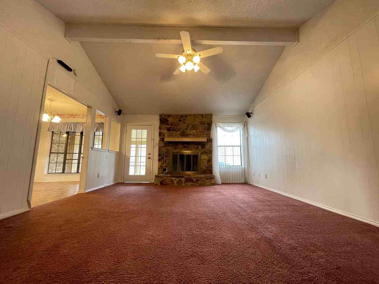 1928 Big Bend Dr - Photo 5 of 31