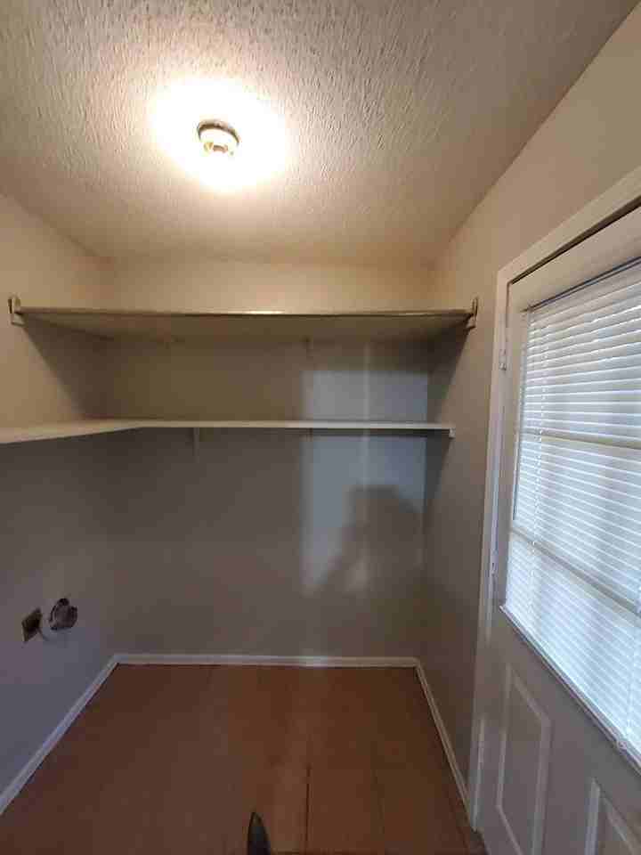 5046 Gray Dr - Photo 4 of 14