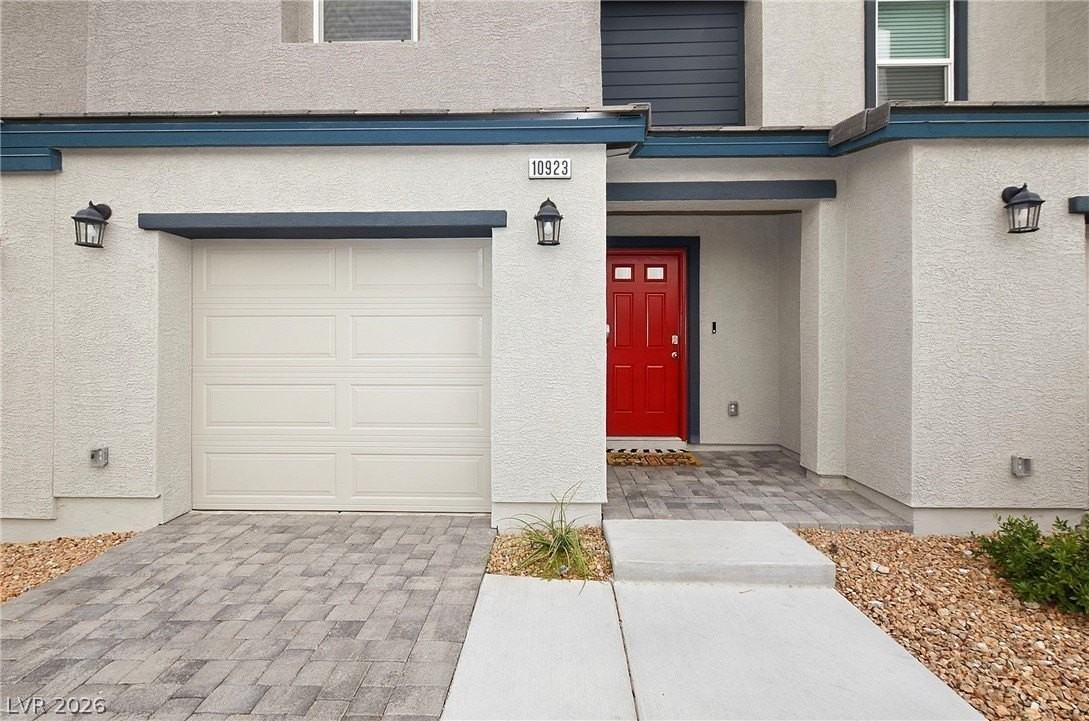 10923 Heatherford Ave - Photo 4 of 35