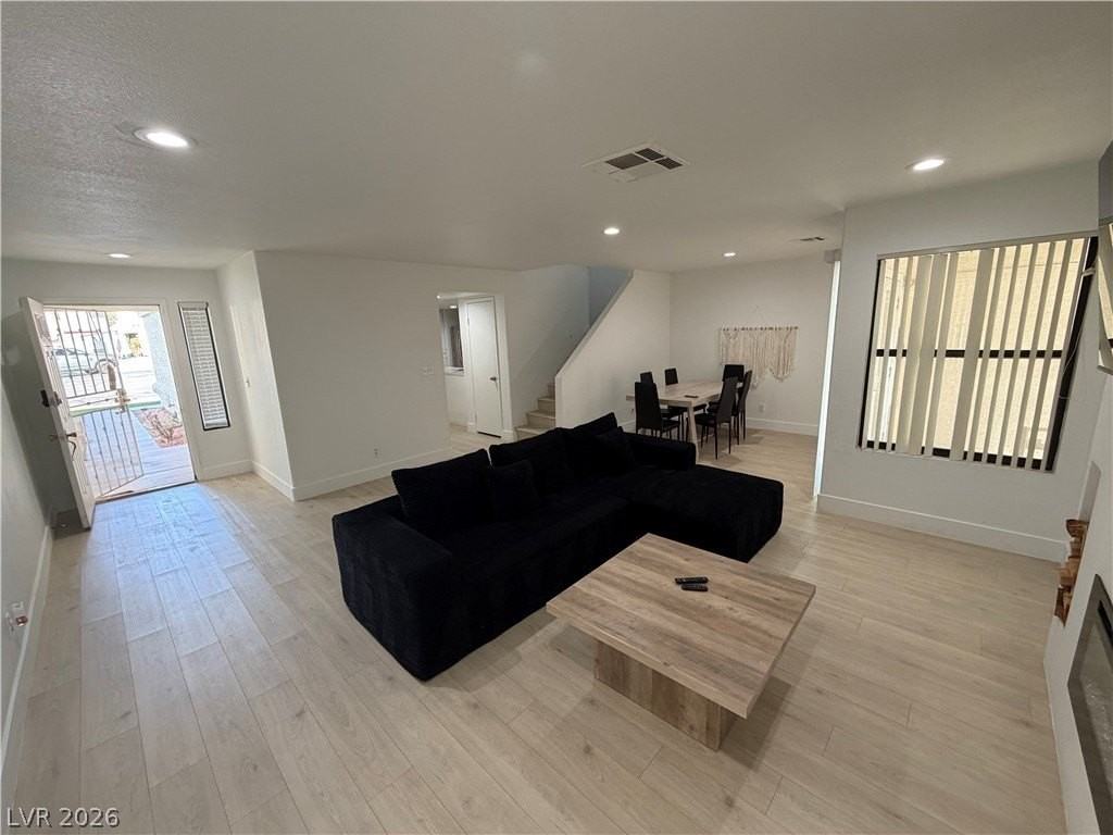 3004 Ocean View Dr - Photo 5 of 22