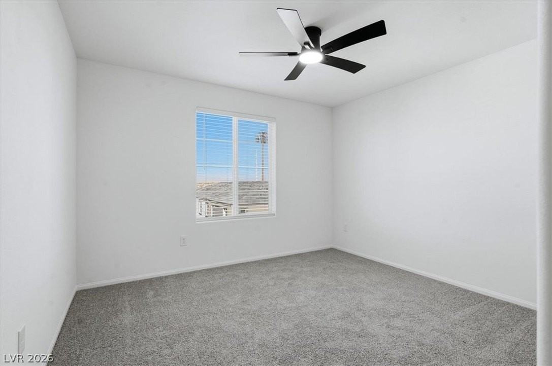 8667 Luxuriant Ave - Photo 4 of 24