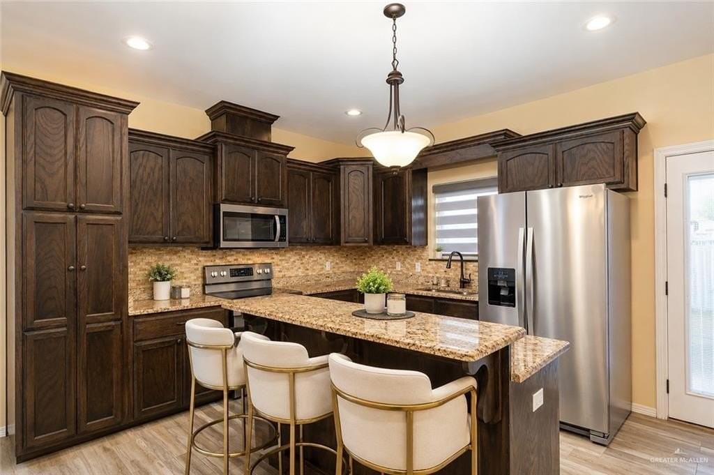 2912 Fuerte Ave - Photo 4 of 15