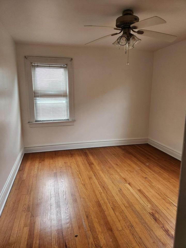 2025 W 4th Pl - Photo 5 of 9