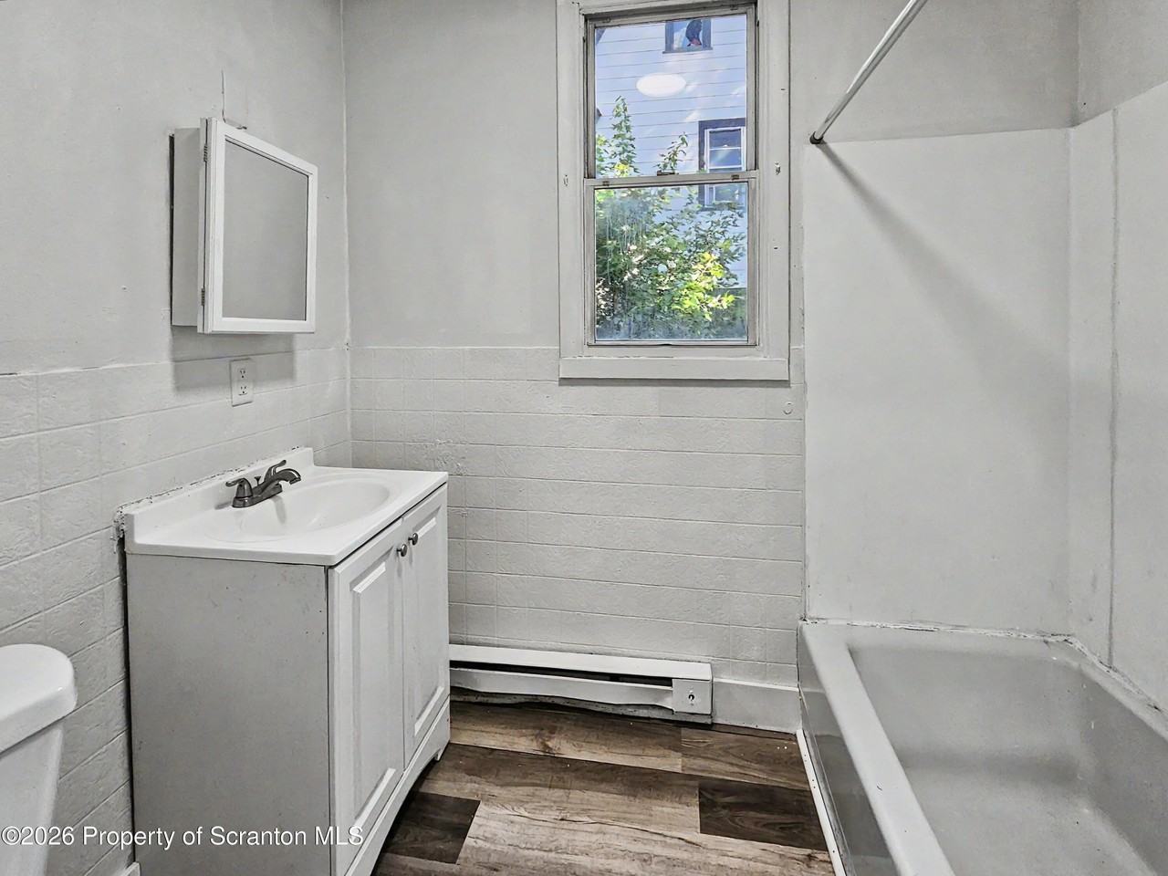 602 Prospect Ave - Photo 6 of 16