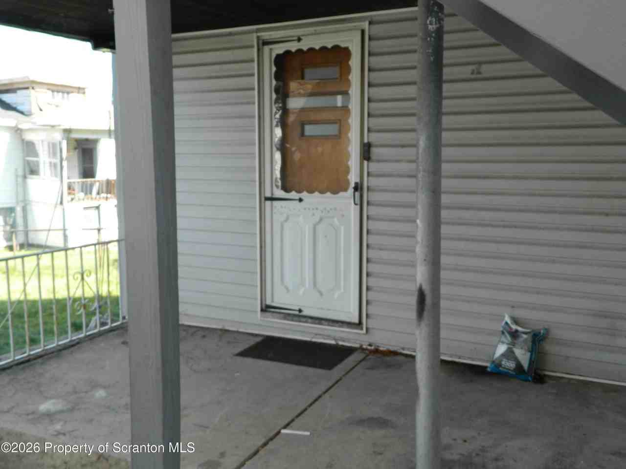 826 Prospect Ave - Photo 2 of 10