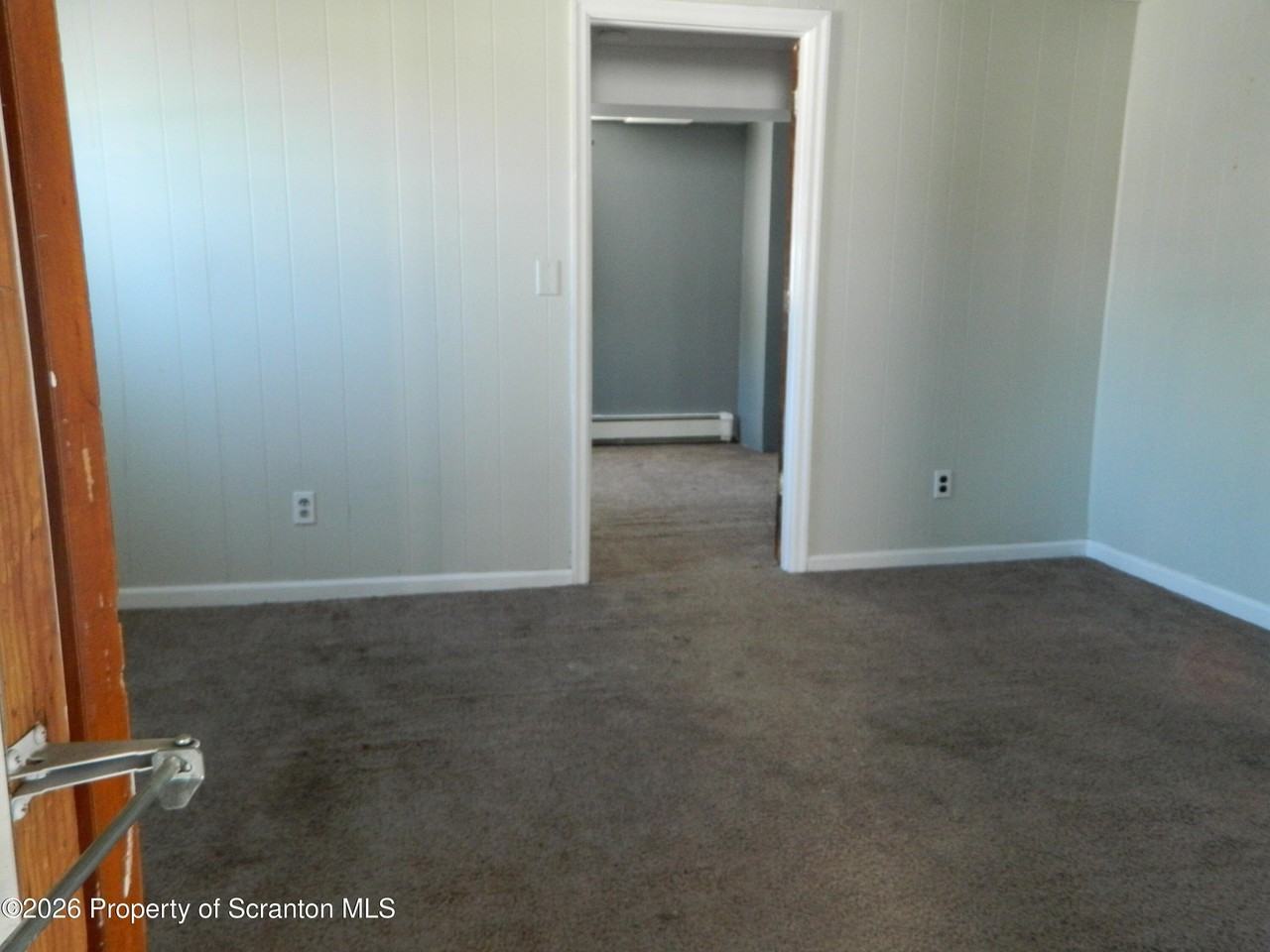 826 Prospect Ave - Photo 6 of 10