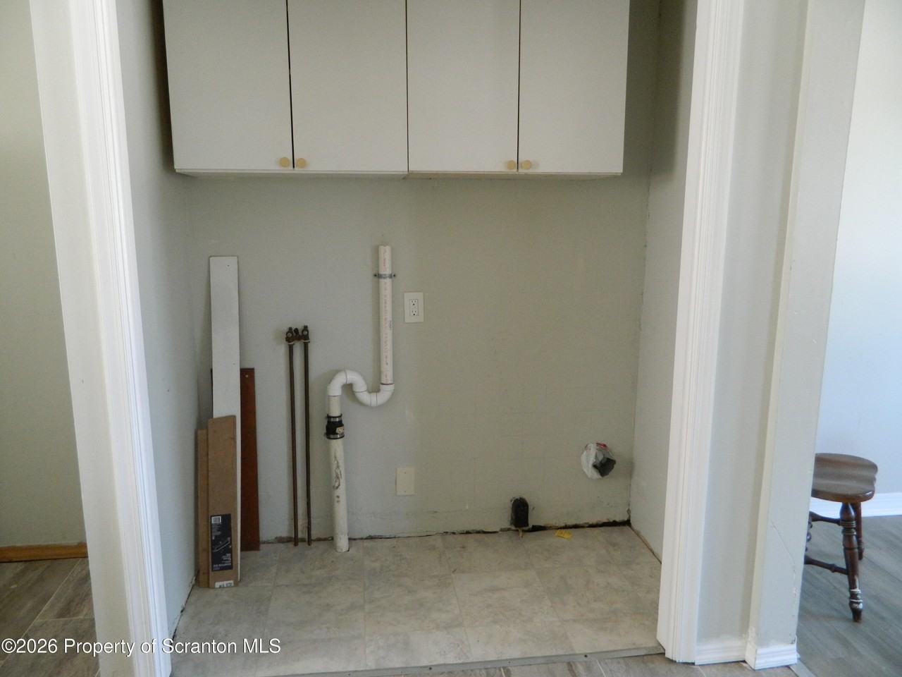 826 Prospect Ave - Photo 7 of 12
