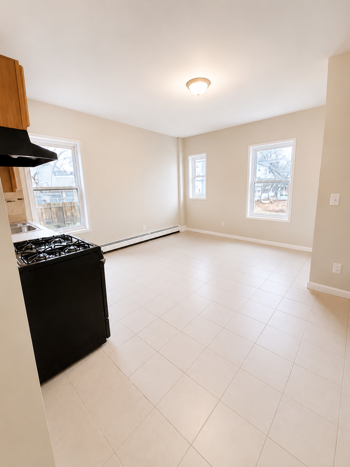 161 S 10th St #3LB - Photo 2 of 8