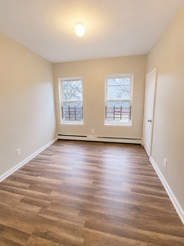 161 S 10th St #3LB - Photo 5 of 8