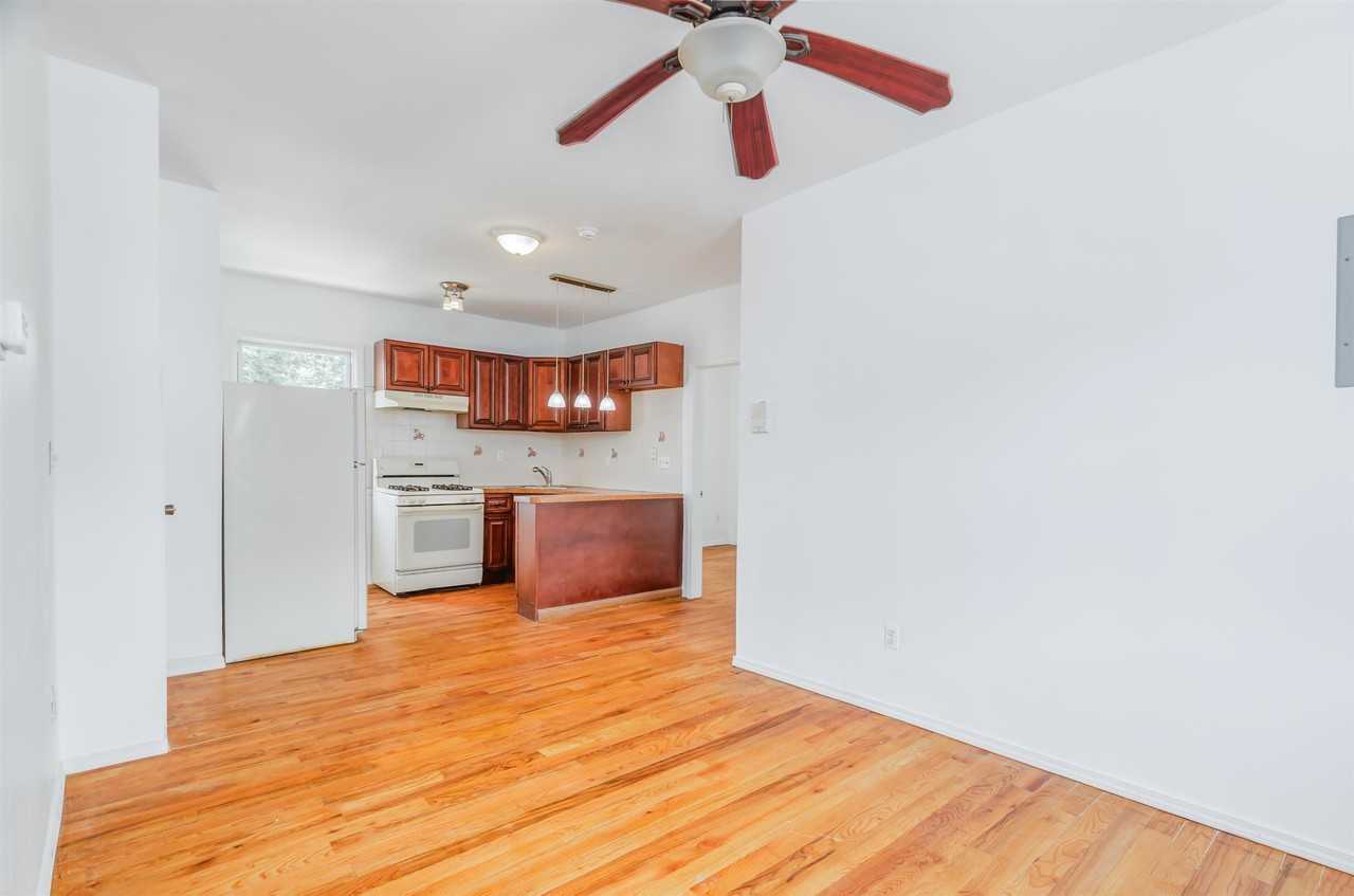 147 Avenue E #2