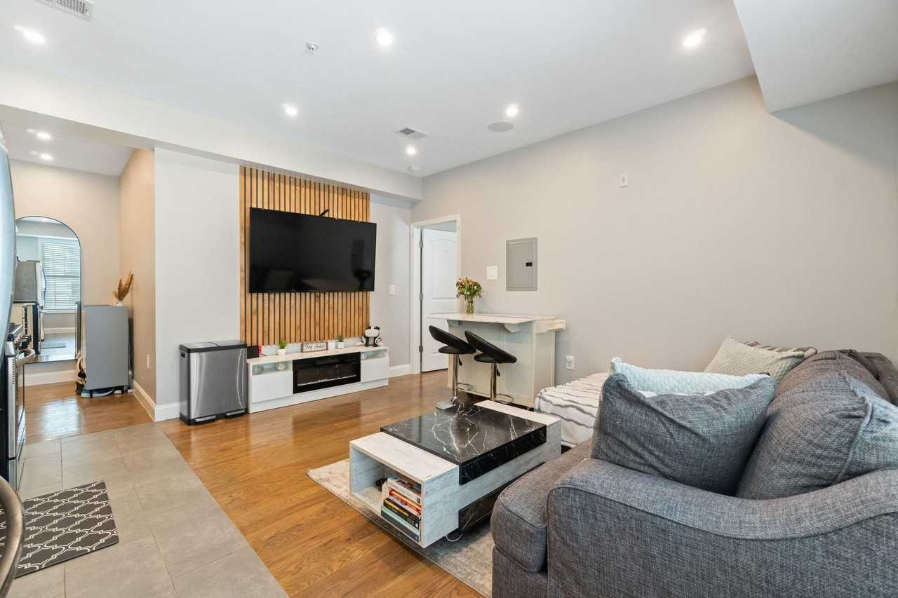 16 Troy St #201-1 - Photo 2 of 23