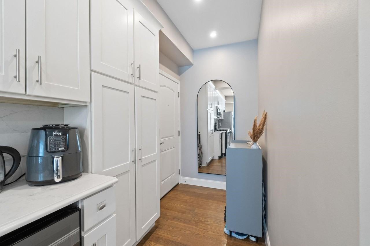 16 Troy St #201-1 - Photo 6 of 23