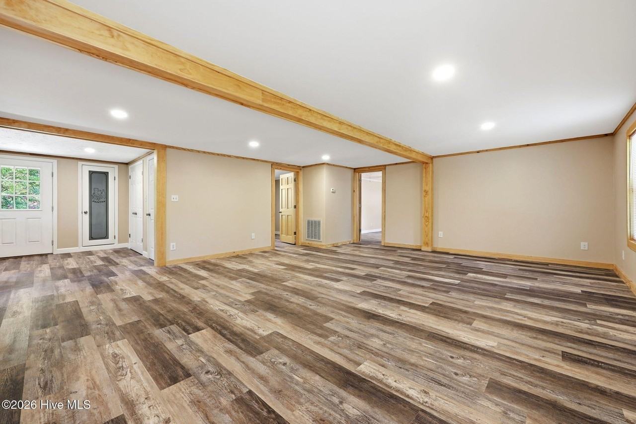 3156 Reservation Rd - Photo 7 of 48