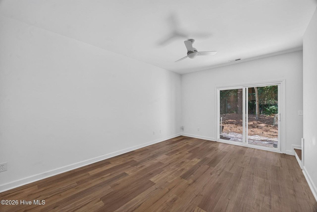 993 Downey Branch Ln - Photo 6 of 30
