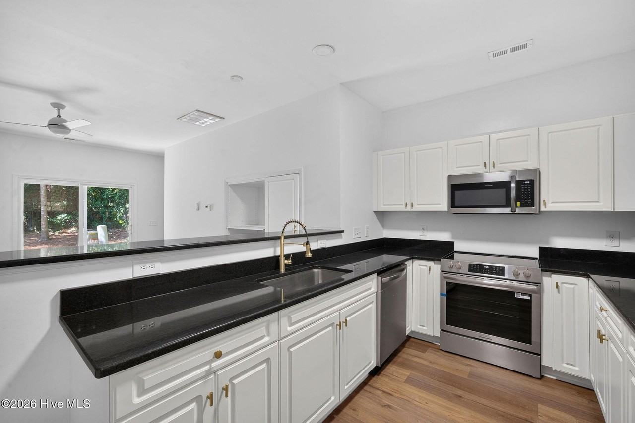 993 Downey Branch Ln - Photo 7 of 30