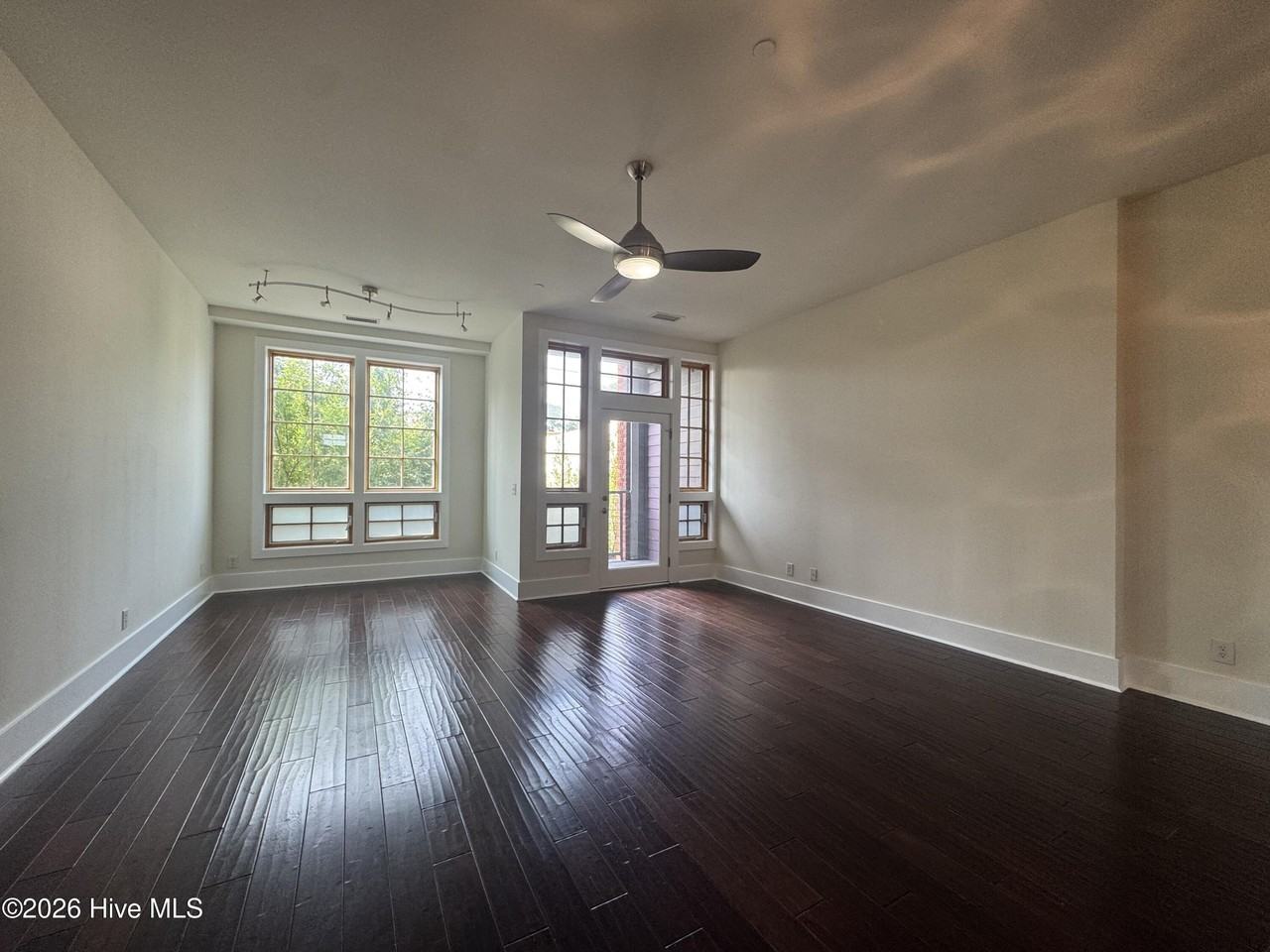 801 N 4th St #302 - Photo 7 of 19