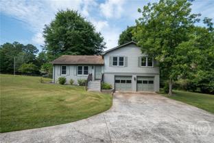 1030 Carriage Hill Rd - Photo 1 of 1