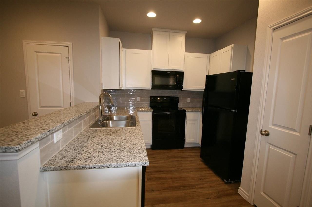 217 Peruna Dr - Photo 5 of 19