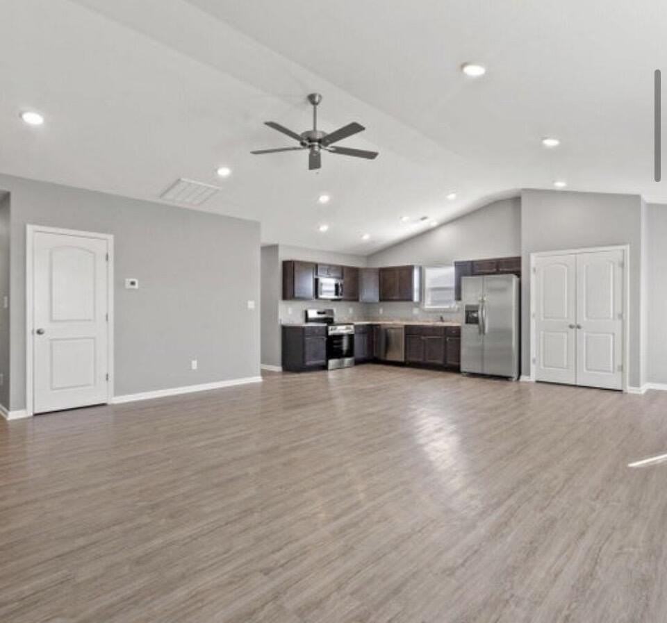 138 Landry Ln - Photo 5 of 14