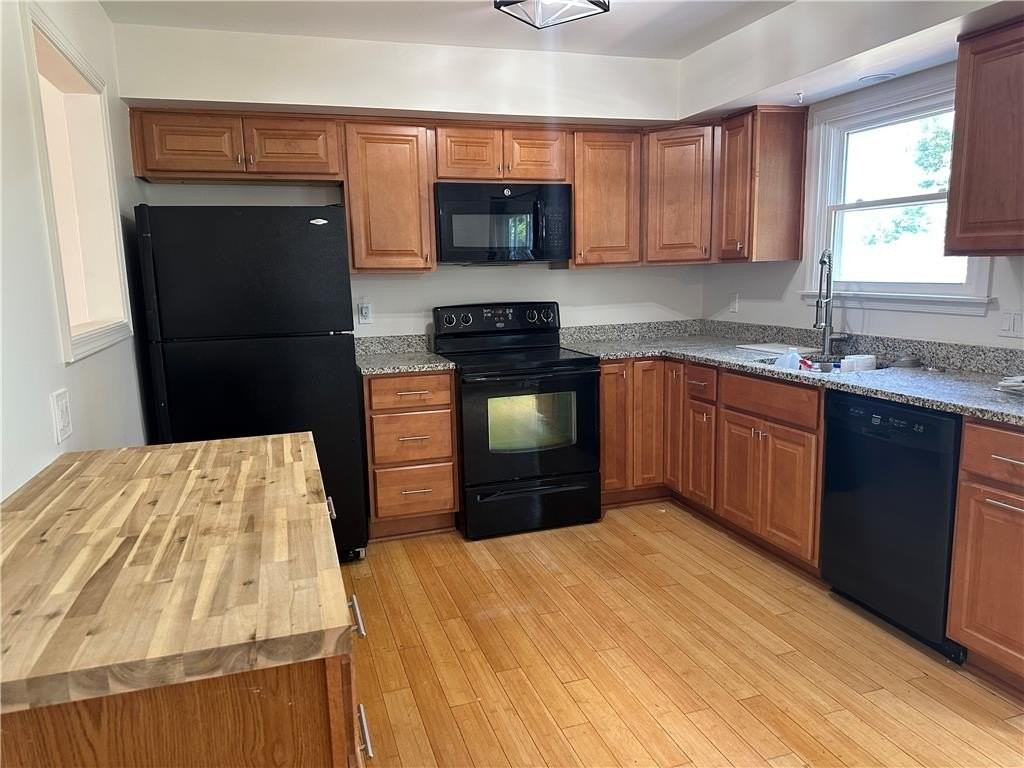 10 Fort Lee Ct - Photo 6 of 14
