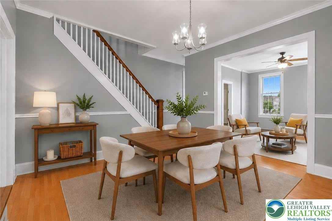 227 E Garrison St - Photo 6 of 34