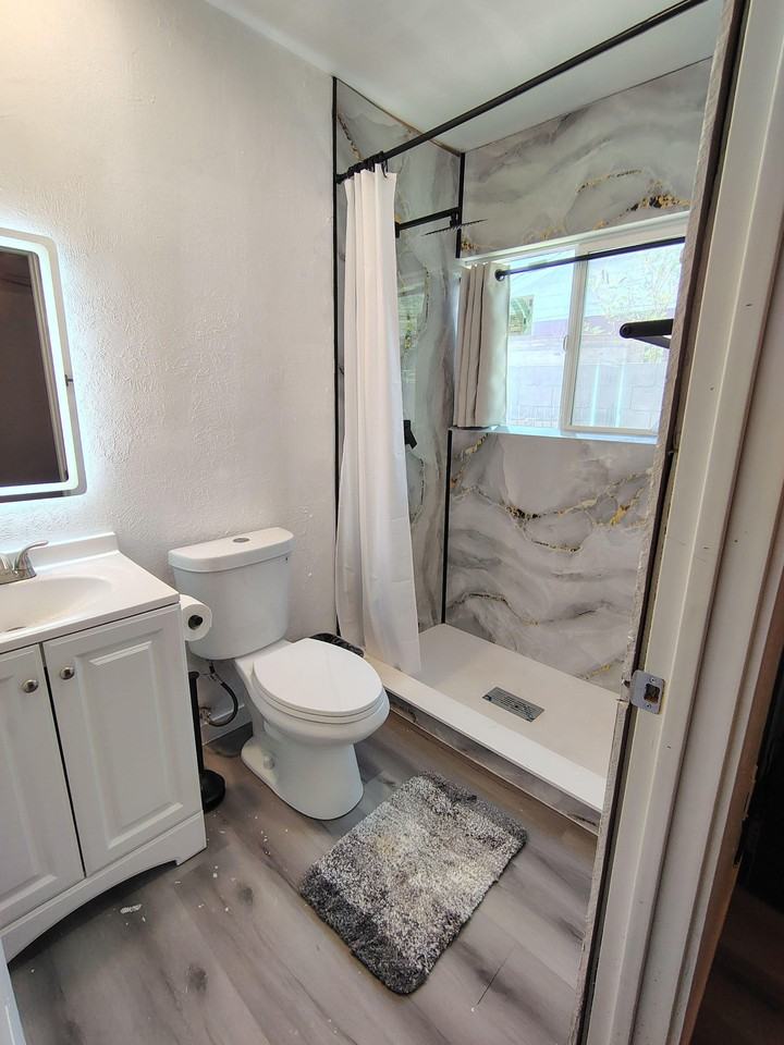N 48th Ave - Photo 6 of 7