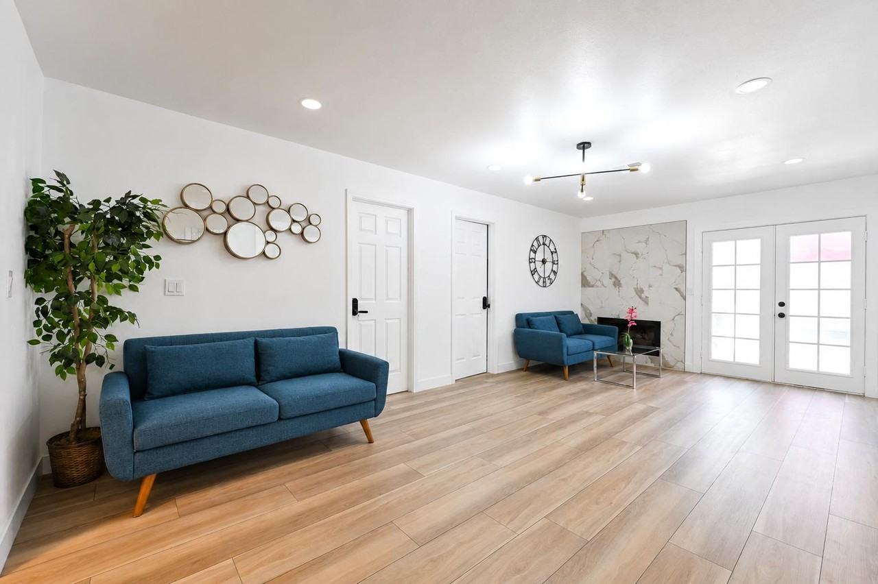 N Tenaya Way - Photo 2 of 45