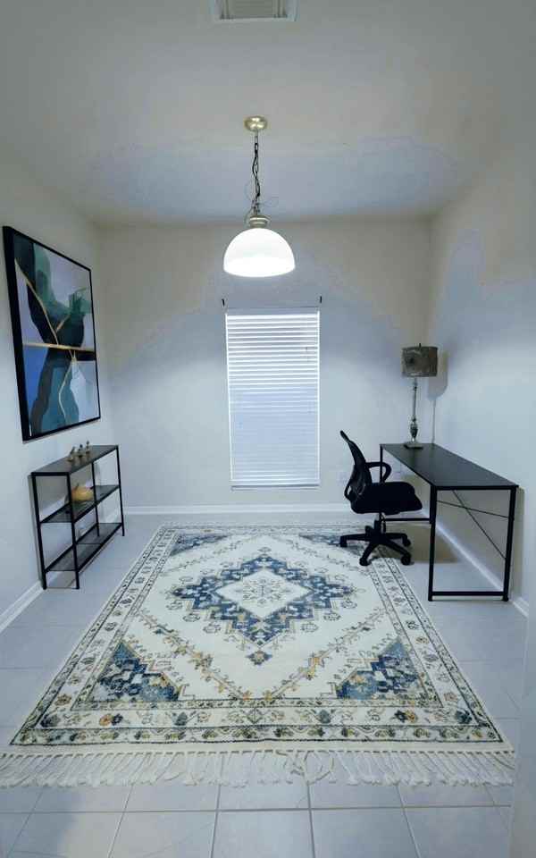 Streamwood Dr - Photo 5 of 44