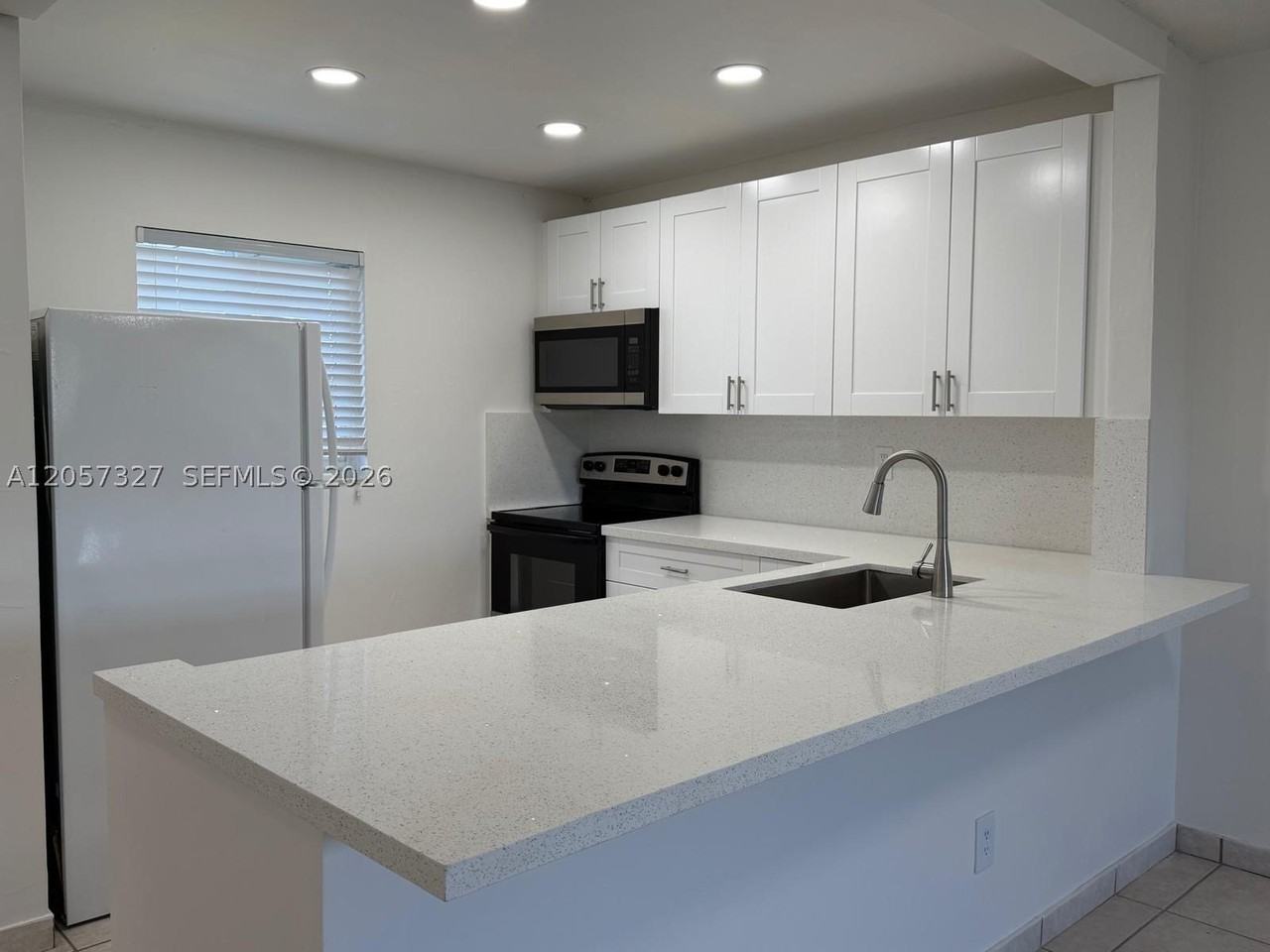 7730 Camino Real #F406 - Photo 3 of 22