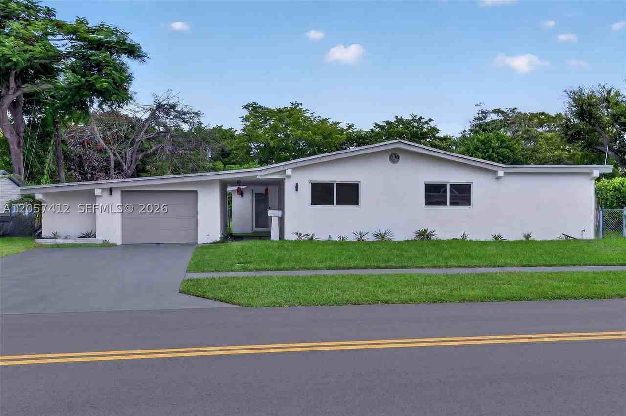 5715 Jackson St - Photo 3 of 50