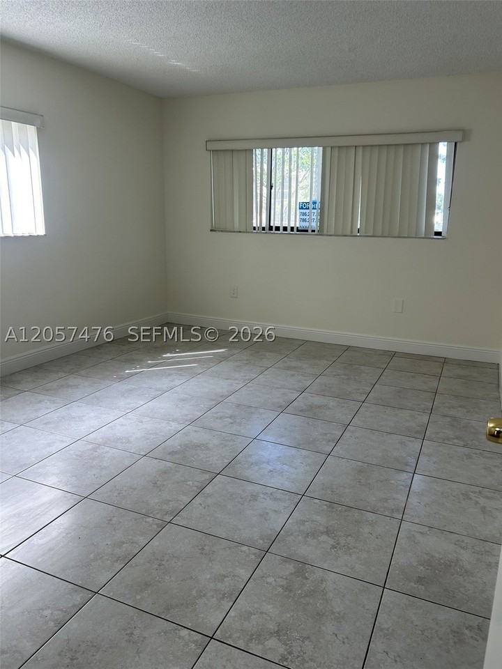 8520 Sw 133rd Avenue Rd #213 - Photo 7 of 26