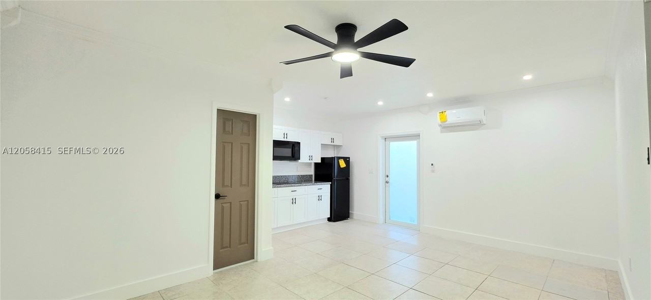 15182 Sw 69th St #2 - Photo 3 of 12