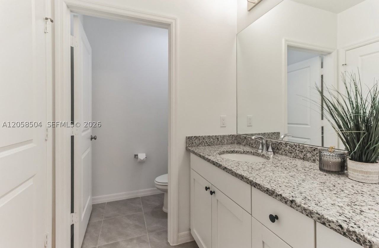 4387 Boatman St #4407 - Photo 4 of 5