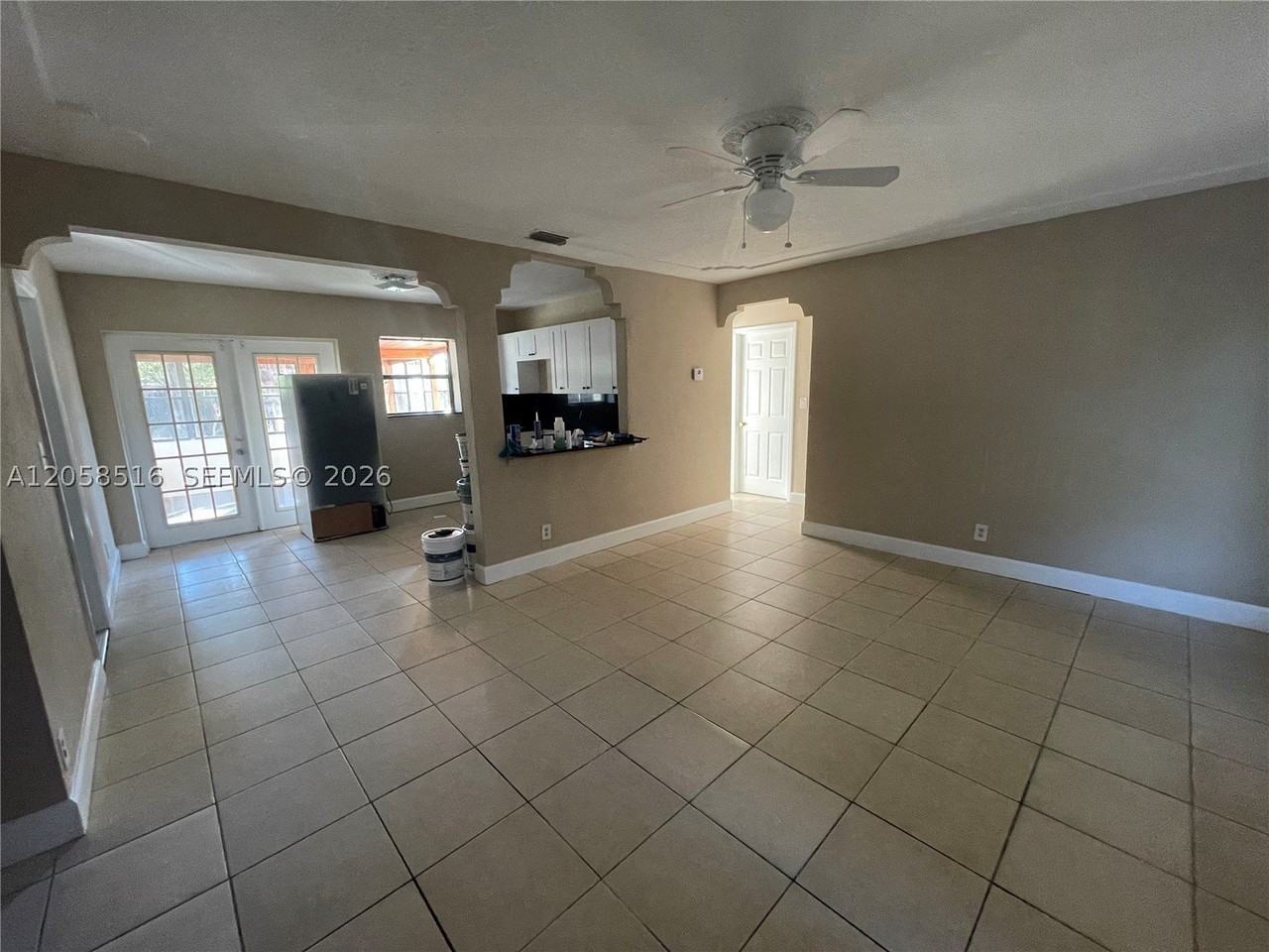 1810 Sw 64th Ter #1810 - Photo 5 of 14