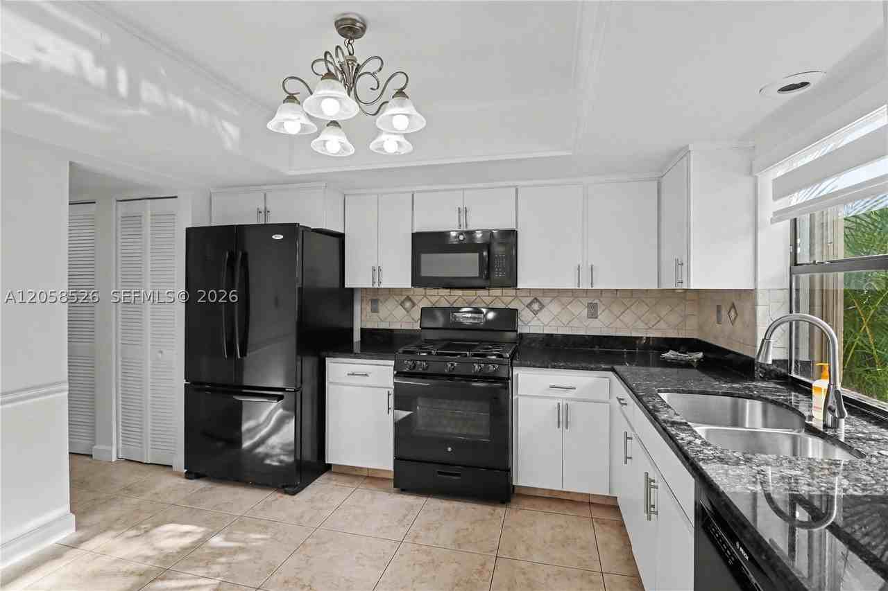 11459 Sw 110th Ln - Photo 6 of 45