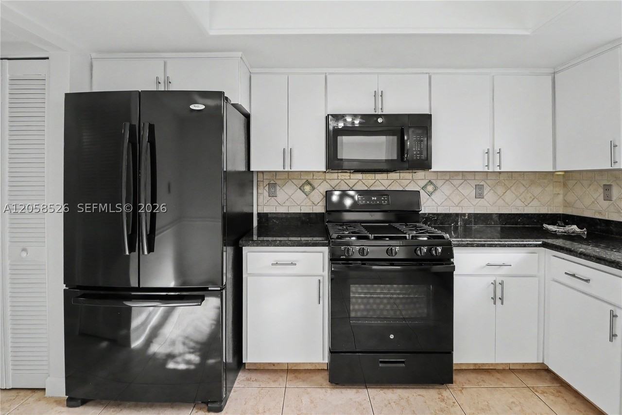 11459 Sw 110th Ln - Photo 7 of 45