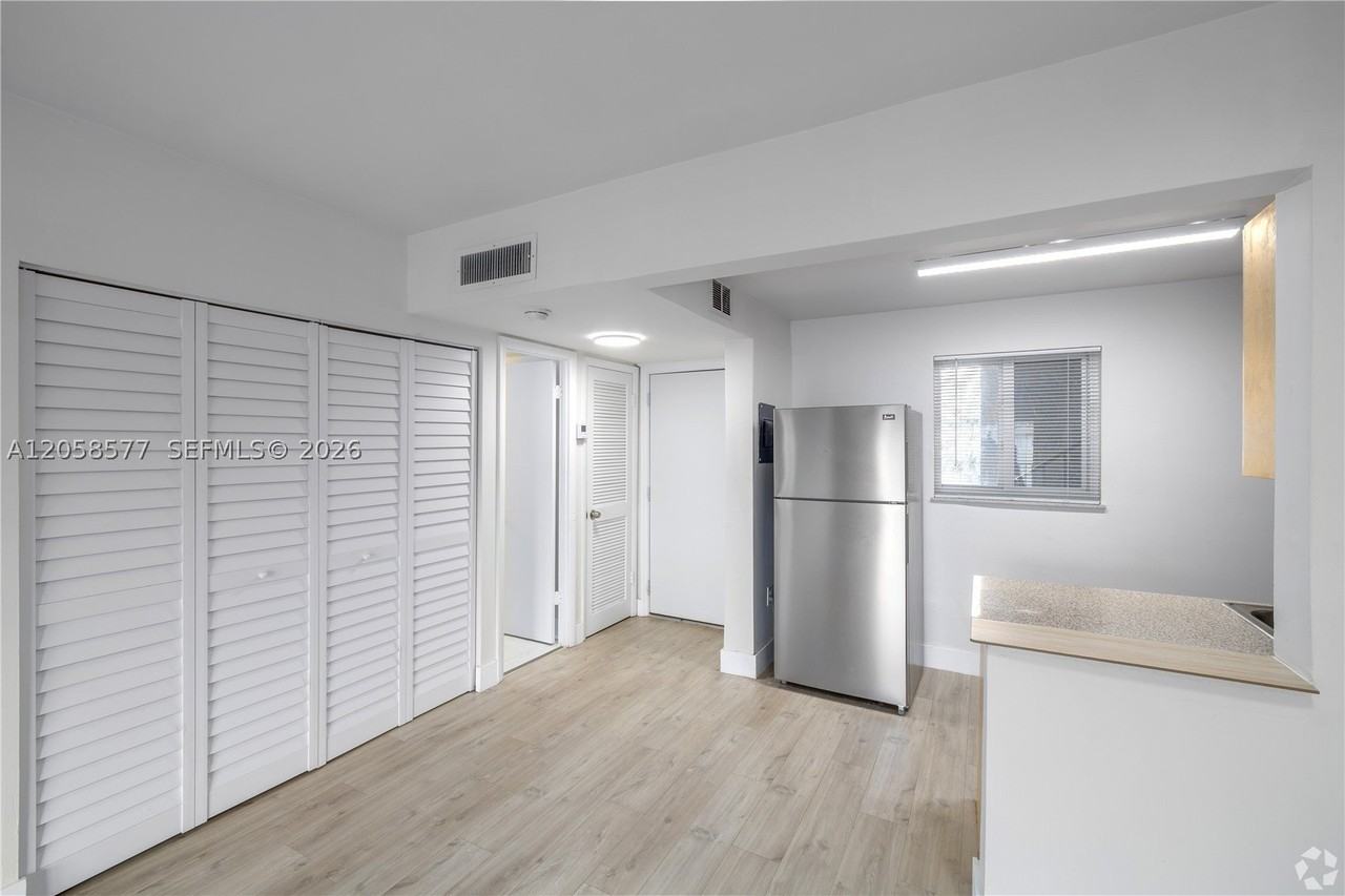 3626 Ne 168th St #202 - Photo 3 of 11