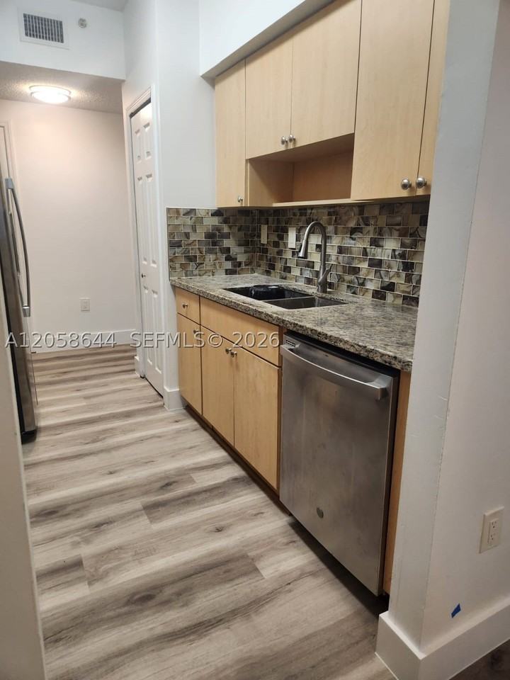 7085 Nova Dr #102 - Photo 3 of 22