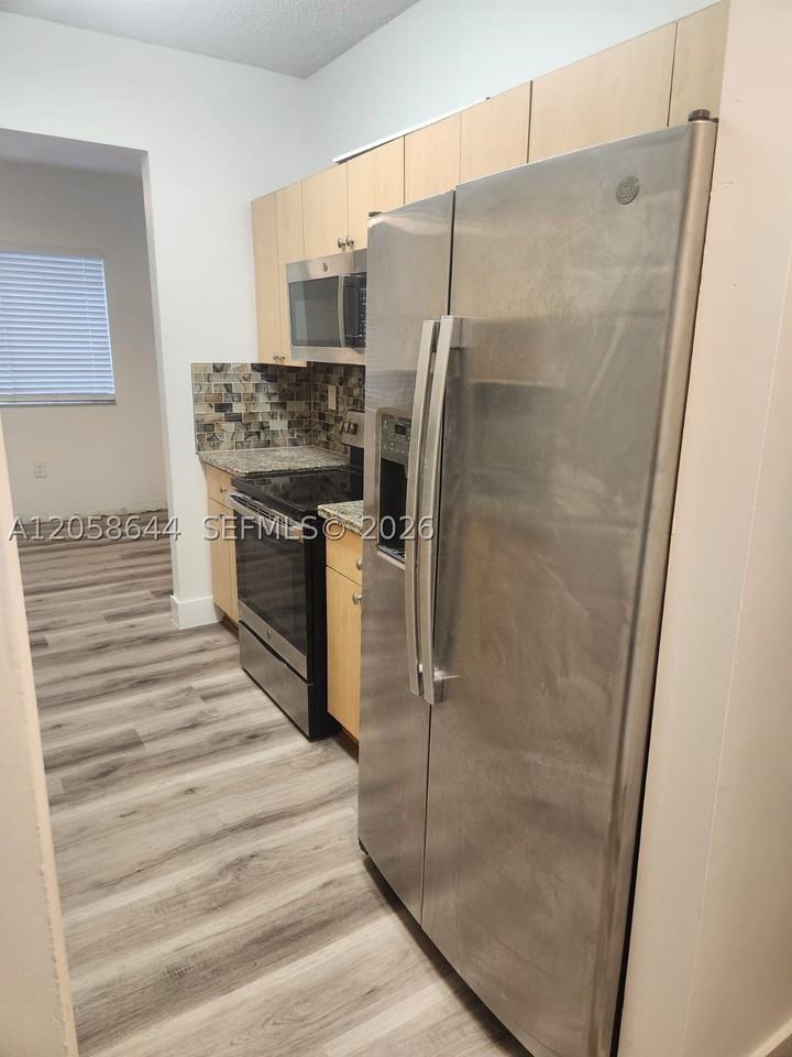 7085 Nova Dr #102 - Photo 4 of 22