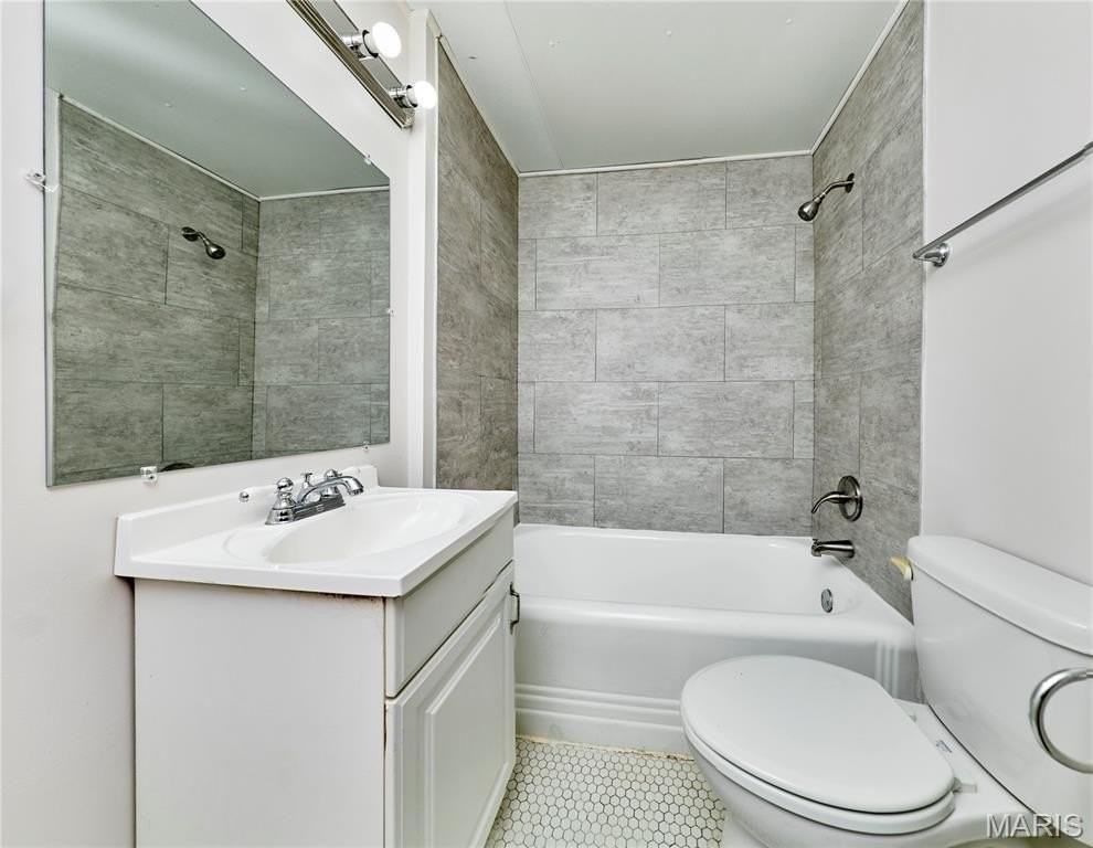 5021 Ray Ave - Photo 7 of 18