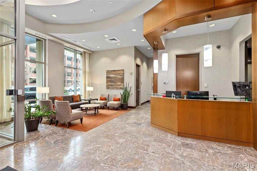 4909 Laclede Ave #1204 - Photo 2 of 35