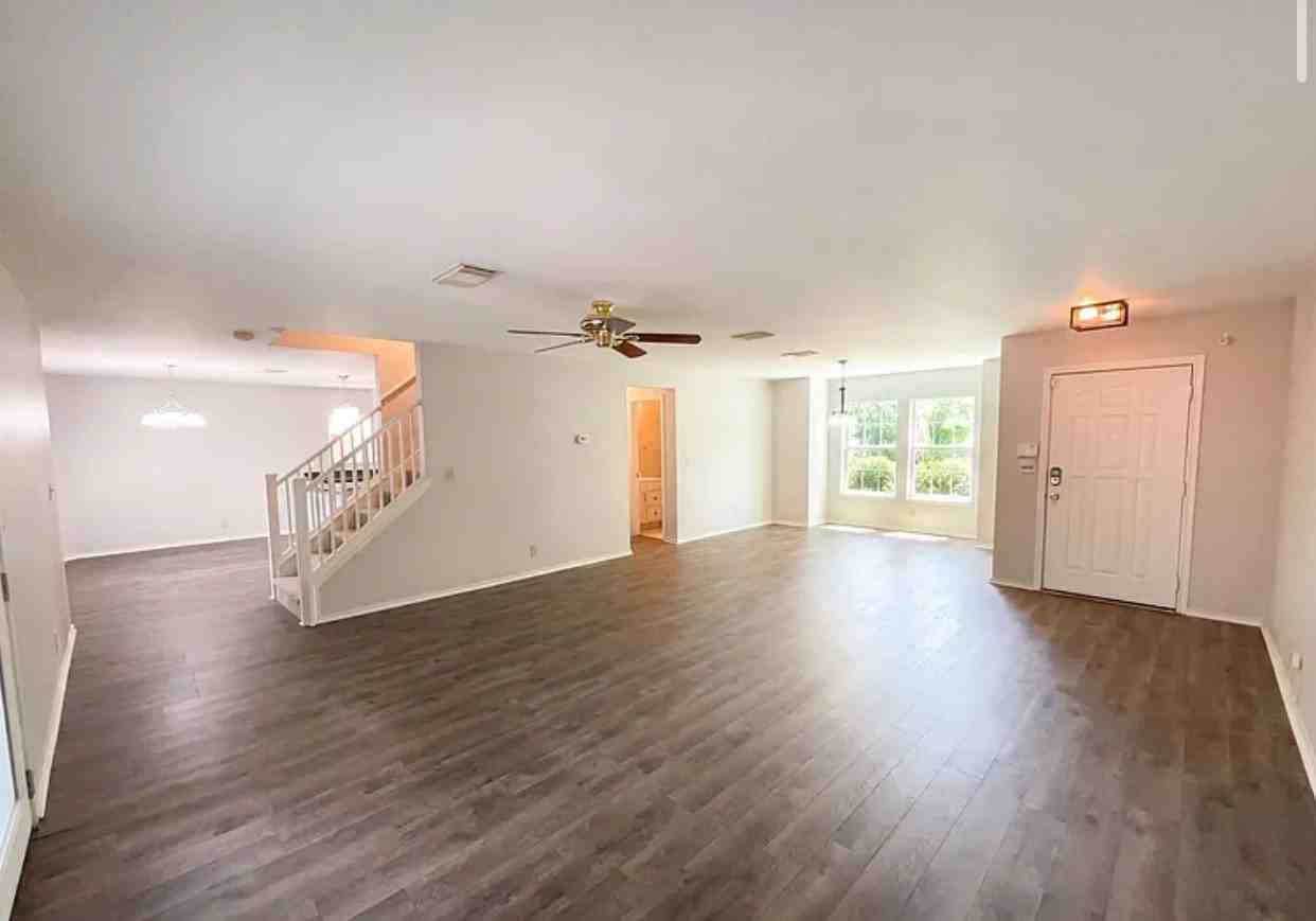 10967 Cedar Park - Photo 2 of 6