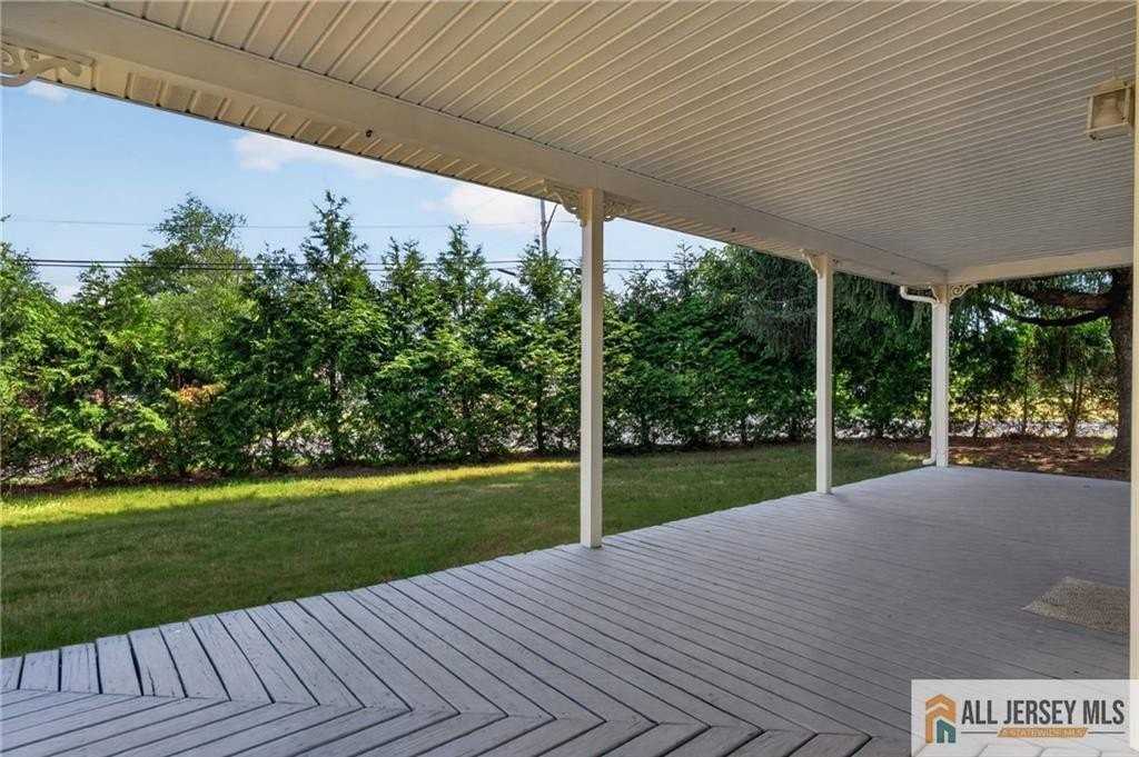 226 Gravel Hill Rd - Photo 7 of 17