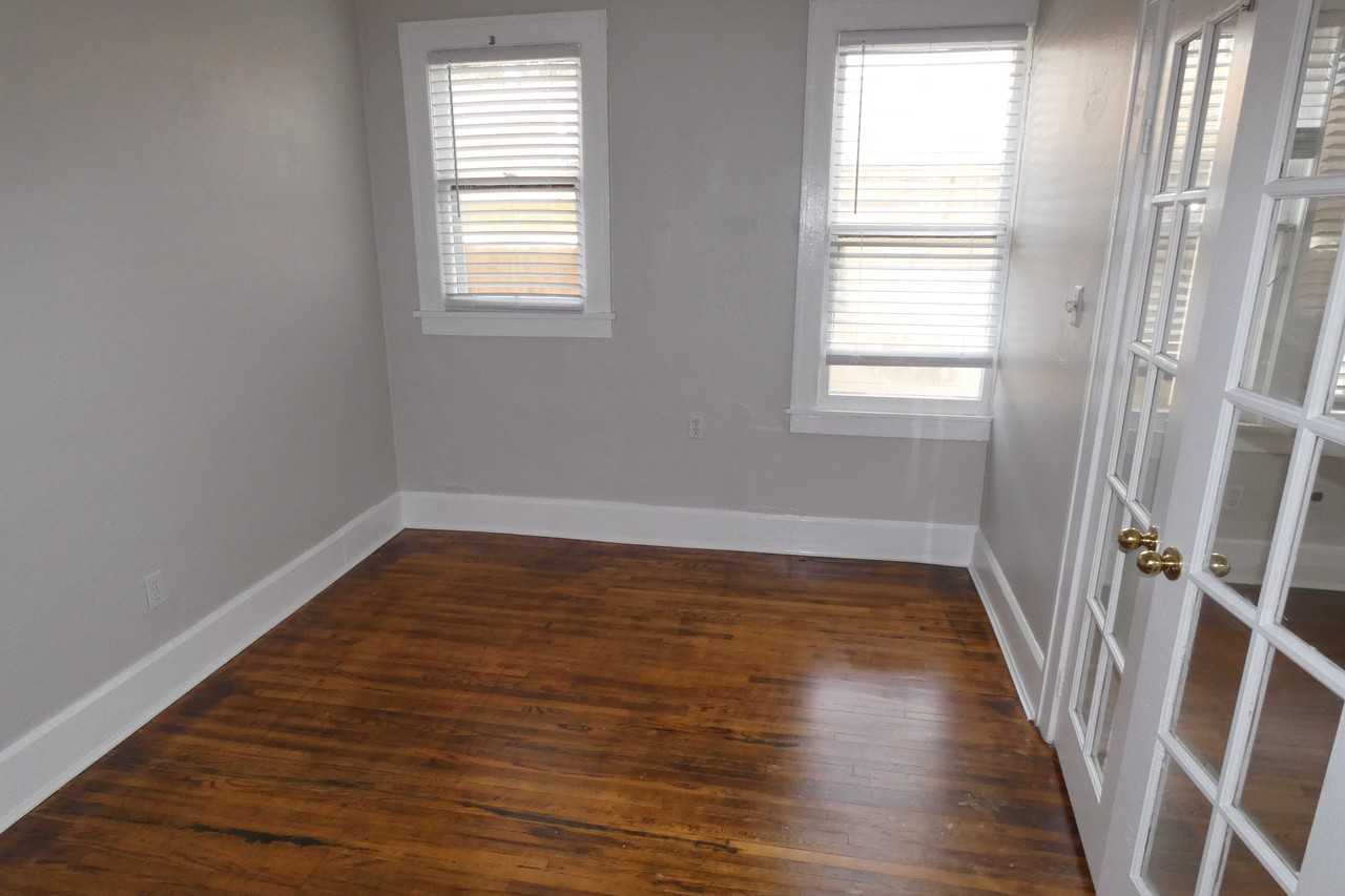 1946 3rd Avenue North #2 - Photo 6 of 8