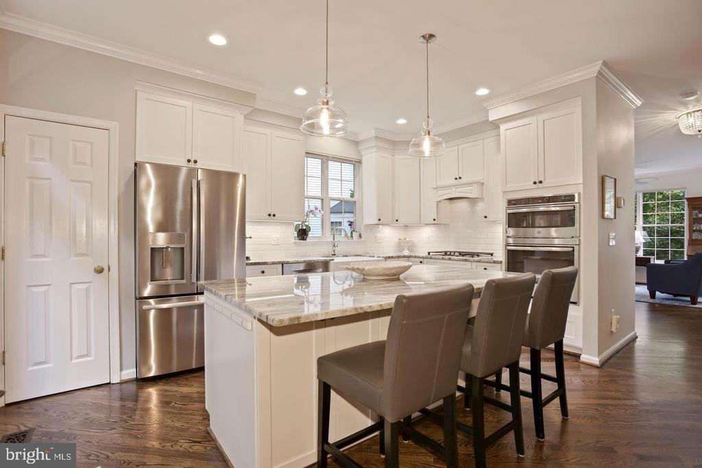 1215 Wild Hawthorn Way - Photo 4 of 17