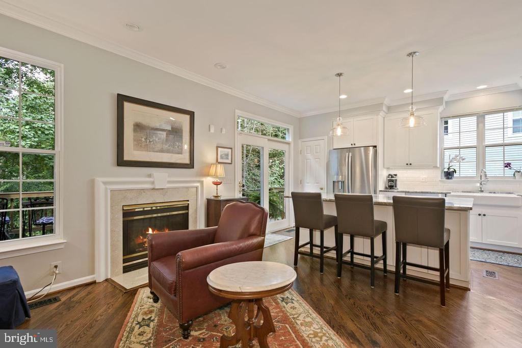 1215 Wild Hawthorn Way - Photo 7 of 17